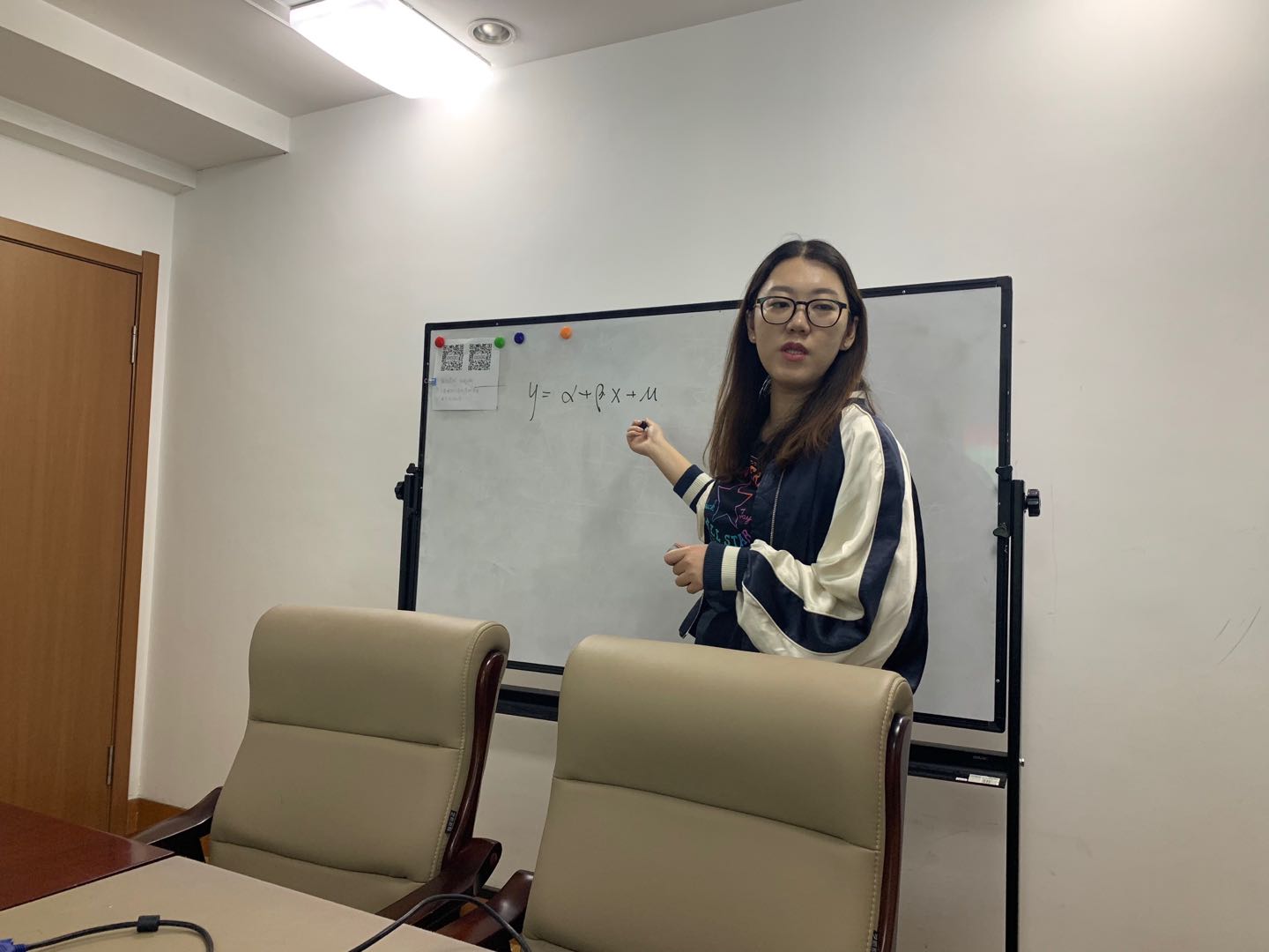 beat365唯一官方网站博士生沙龙2019-06(总第6期)简报图片.jpg beat365唯一官方网站博士生沙龙2019-06(总第6期)简报图片.jpg